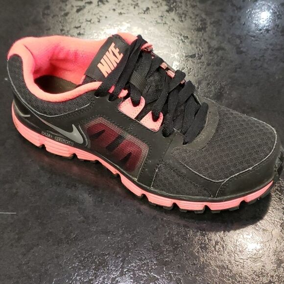 Nike Shoes - Nike shoes 